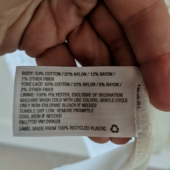 EUC xhilaration Lace Dress - Picture 4 of 5